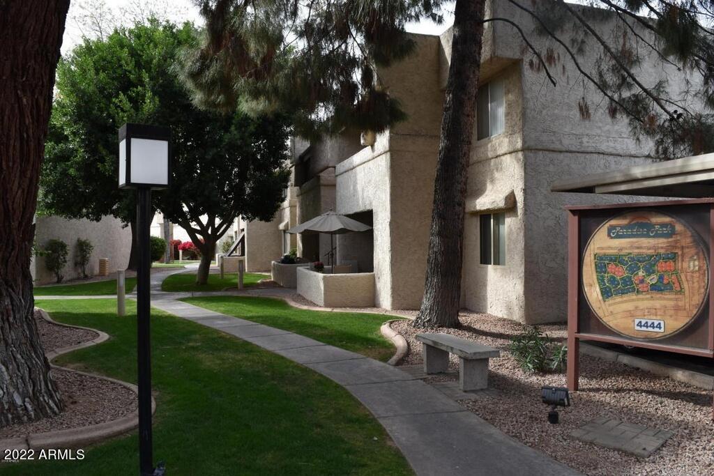 4444 E Paradise Village Pkwy. #273, Phoenix, AZ 85032