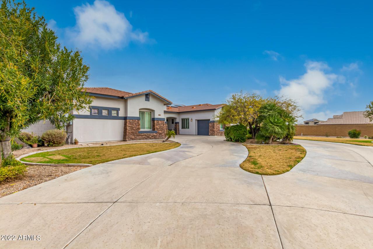 12654 W Palo Verde Ct., Litchfield Park, AZ 85340