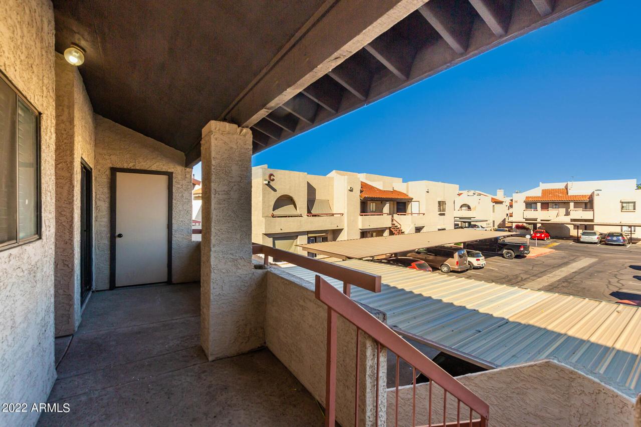 11666 N 28th Dr. #215, Phoenix, AZ 85029