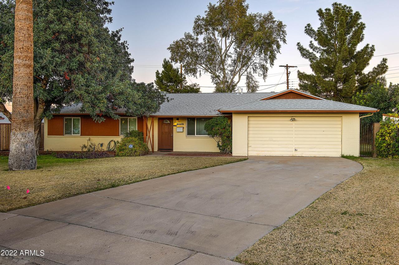 8529 N 33rd Dr., Phoenix, AZ 85051