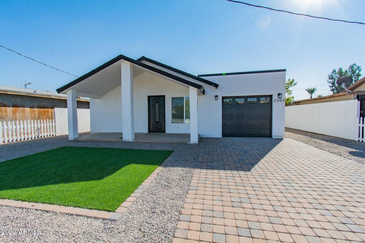 2301 E Portland St., Phoenix, AZ 85006