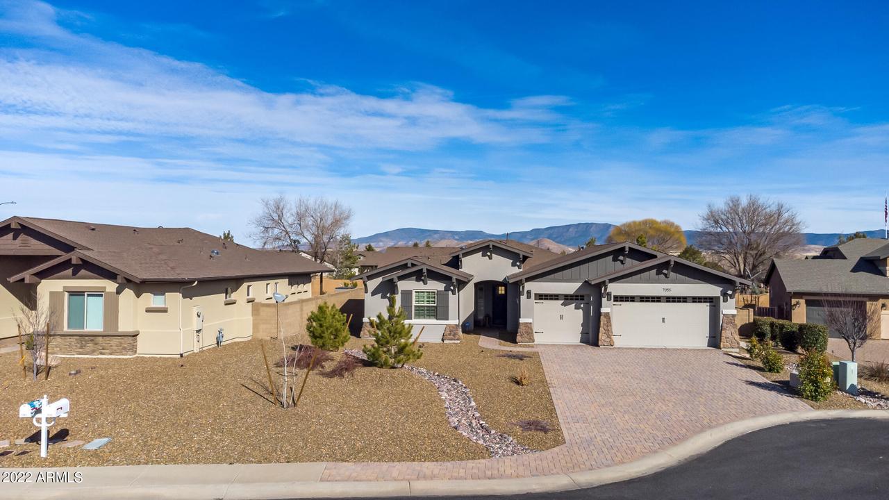7055 N Windy Walk Way, Prescott Valley, AZ 86315