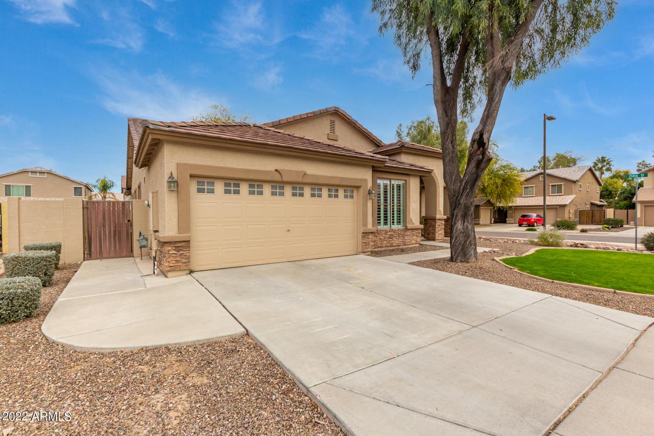 21388 E Calle De Flores, Queen Creek, AZ 85142