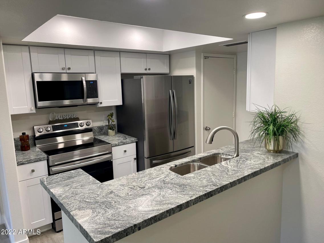 1333 E Morten Ave. #205, Phoenix, AZ 85020