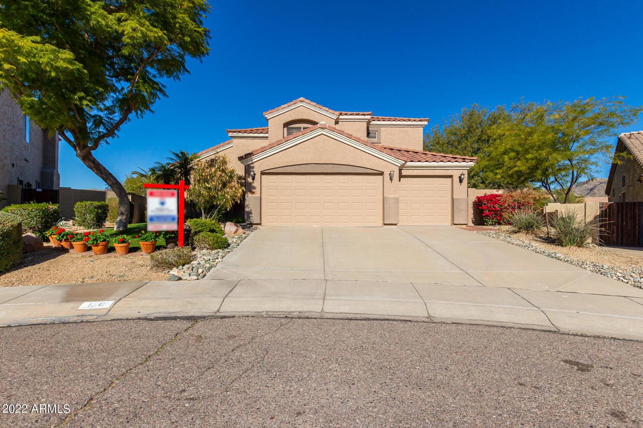 120 W Glenhaven Dr., Phoenix, AZ 85045