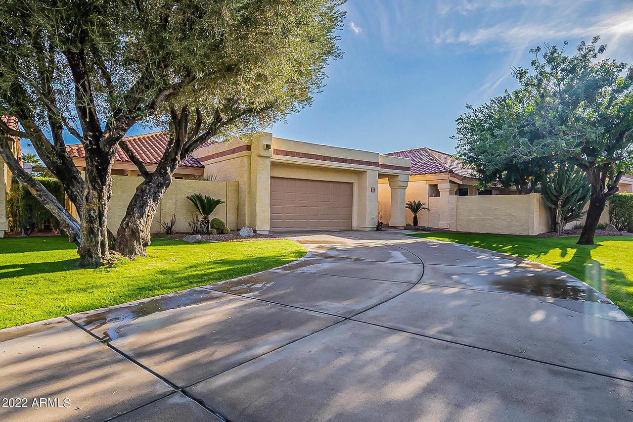 10021 E Sunnyslope Ln., Scottsdale, AZ 85258