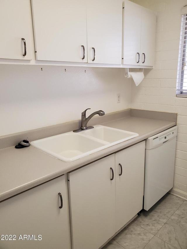 808 N 82nd St. #F206, Scottsdale, AZ 85257