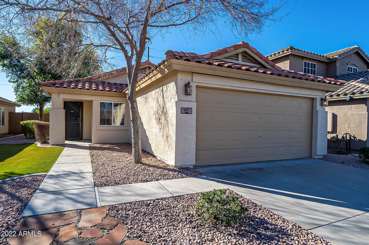 651 E Mayfield Dr., San Tan Valley, AZ 85143