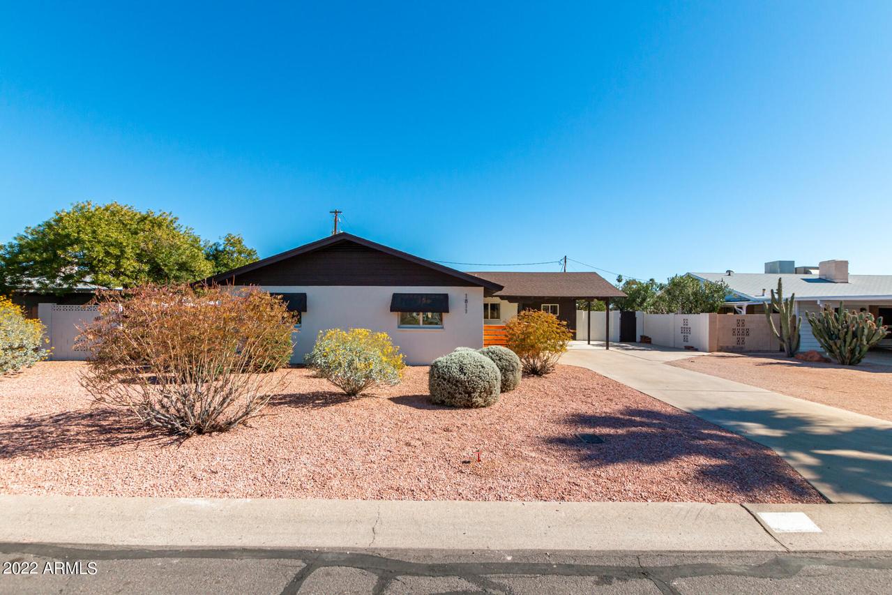 1811 N 69th St., Scottsdale, AZ 85257