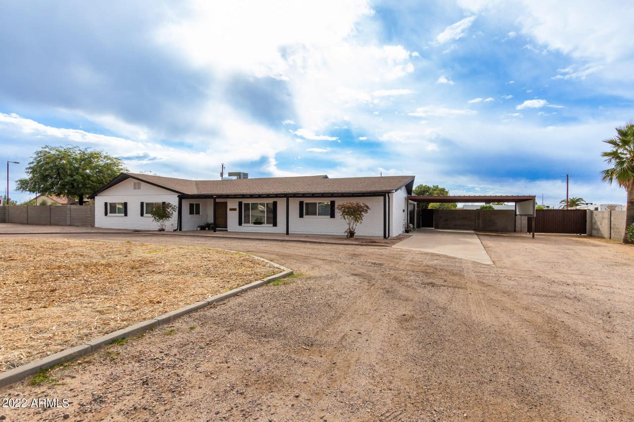 6705 E Adobe St., Mesa, AZ 85205