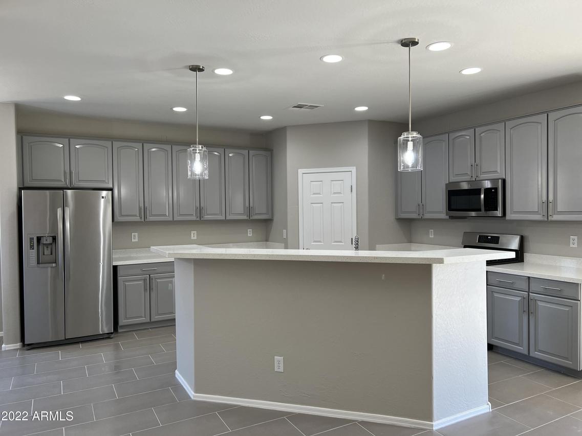 6827 W St Catherine Ave., Laveen, AZ 85339