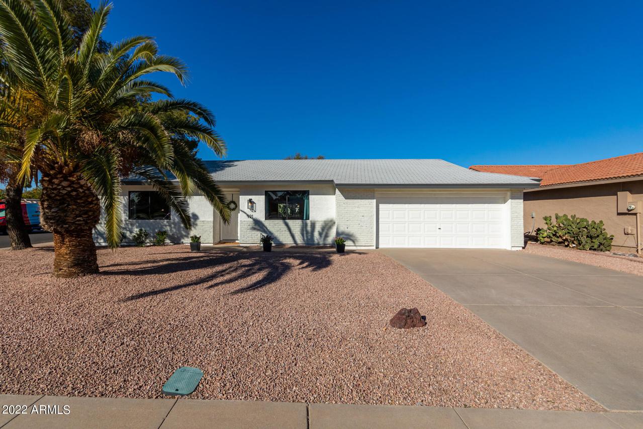 921 Leisure World St., Mesa, AZ 85206