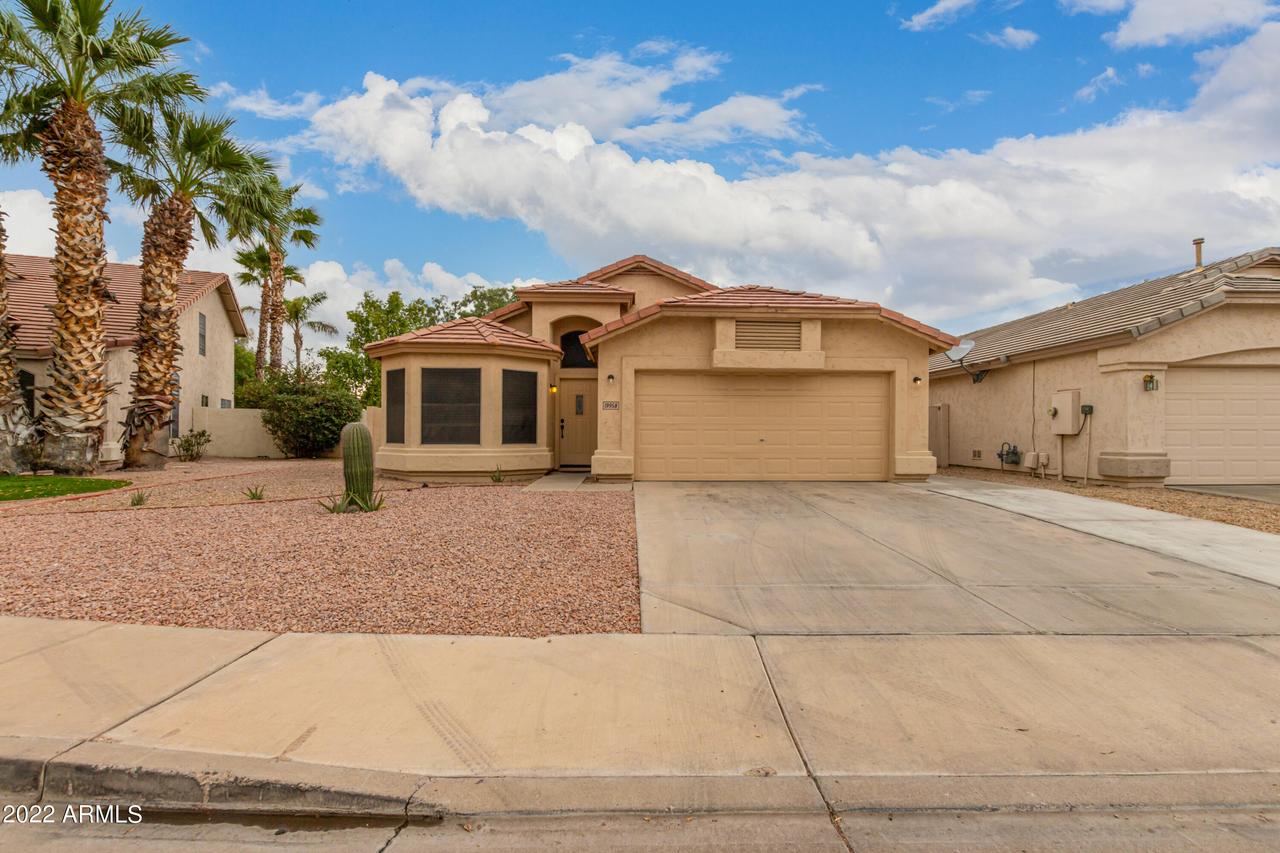 19958 N 65th Dr., Glendale, AZ 85308