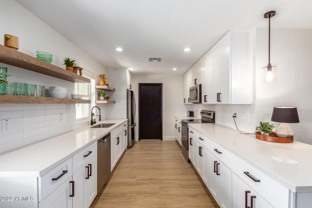 1307 E Encanto St., Mesa, AZ 85203