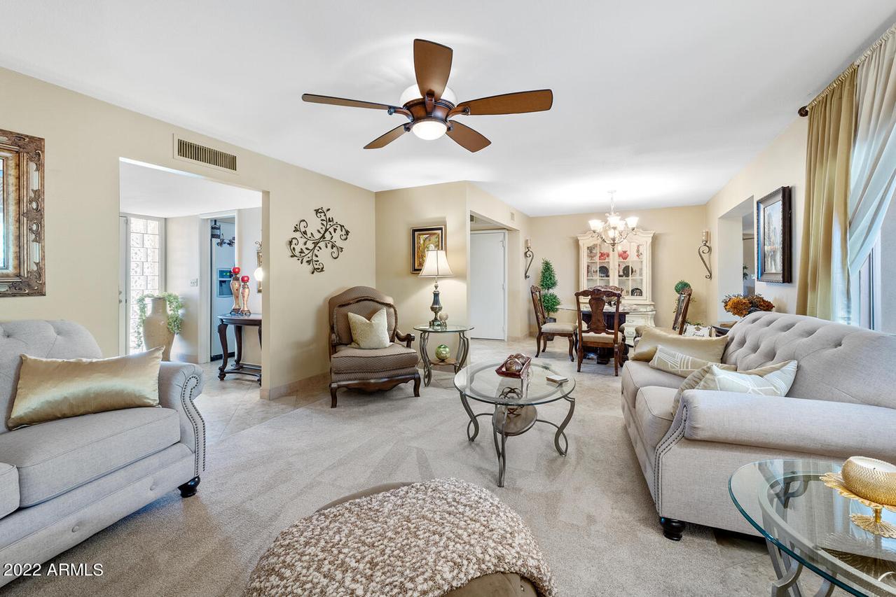 5134 E Emerald Cir., Mesa, AZ 85206