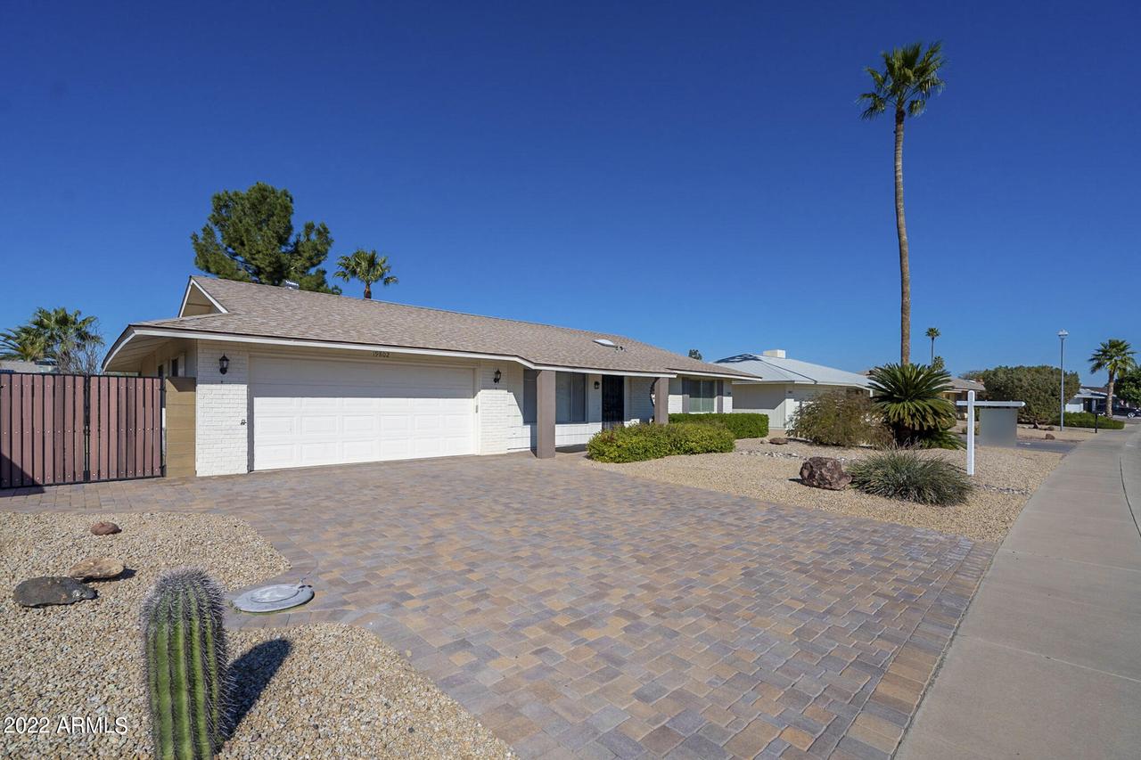 19802 N Concho Cir., Sun City, AZ 85373