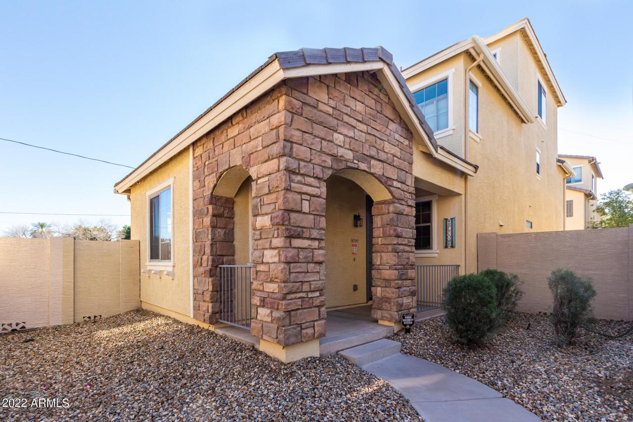 7057 S 7th Ln., Phoenix, AZ 85041