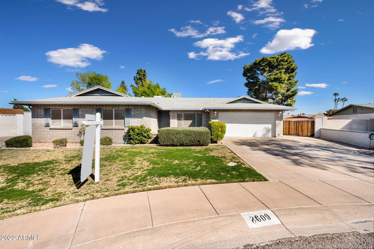 8609 N 41st Ave., Phoenix, AZ 85051