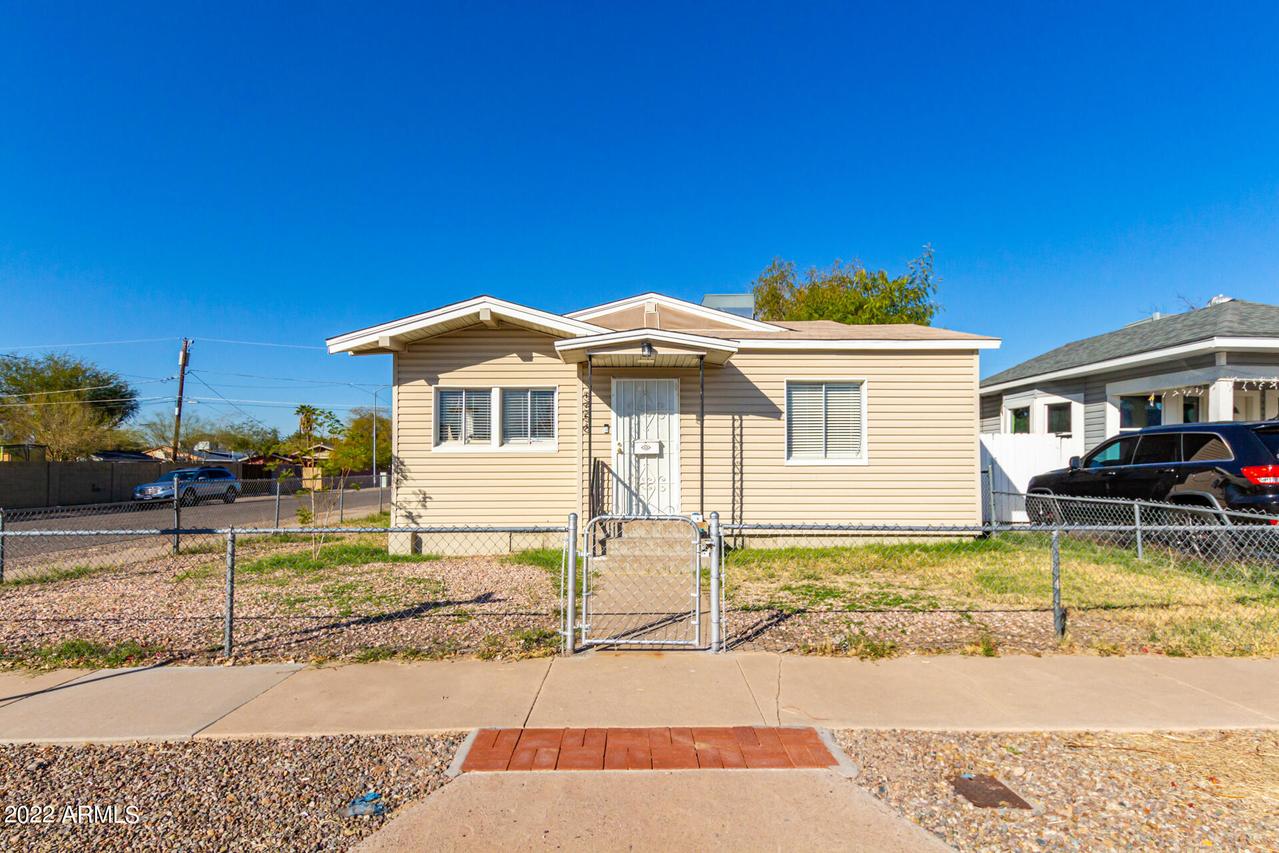 5556 W Northview Ave., Glendale, AZ 85301