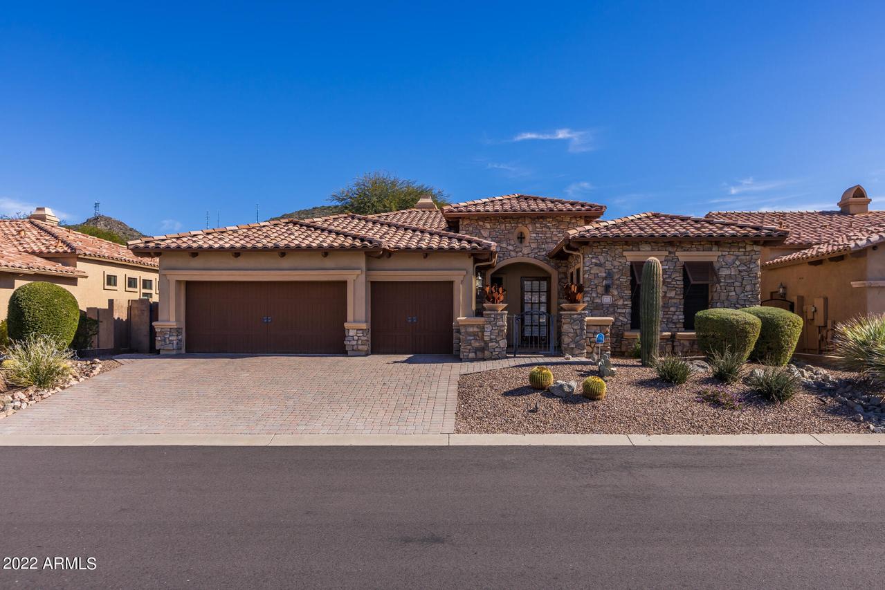 3951 N Highview, Mesa, AZ 85207