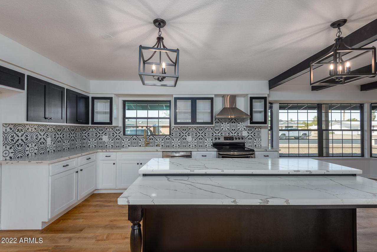 1655 E Glencove St., Mesa, AZ 85203