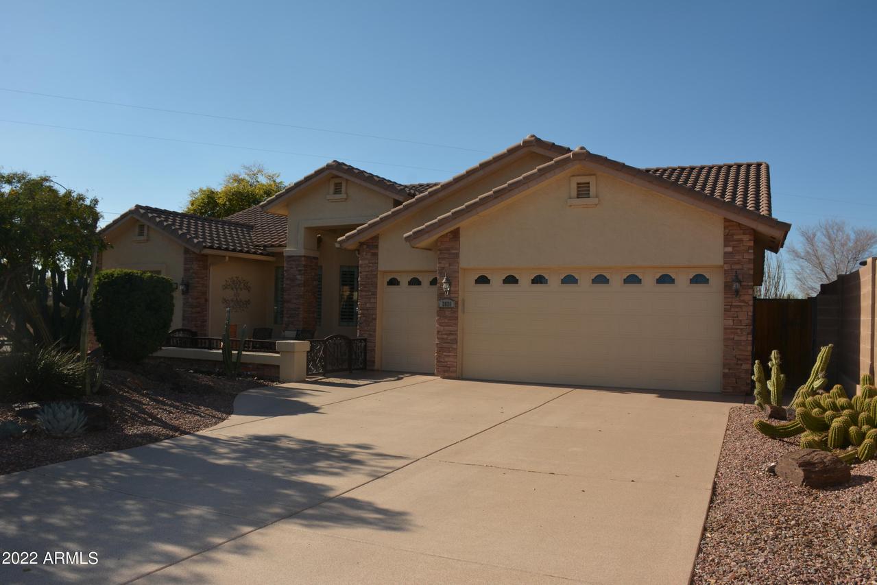 2828 S Teakwood Cir., Mesa, AZ 85212