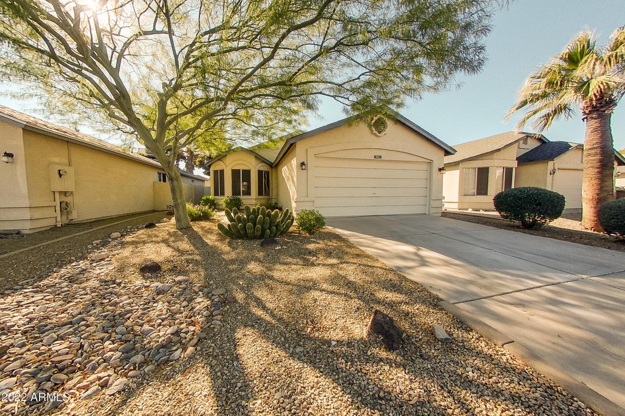 8841 W John Cabot Rd., Peoria, AZ 85382