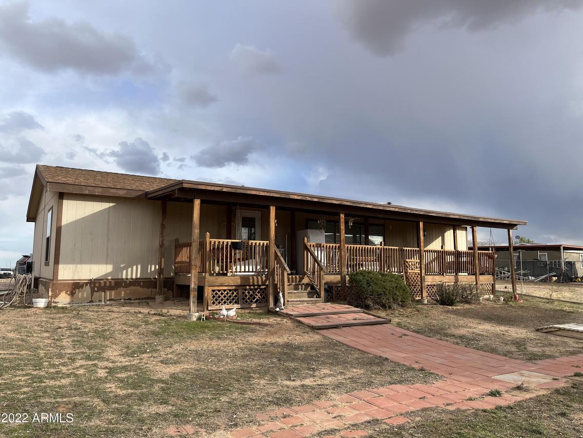 21020 W Montgomery Rd., Wittmann, AZ 85361