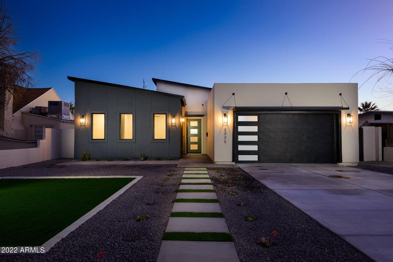 2225 E Whitton Ave., Phoenix, AZ 85016