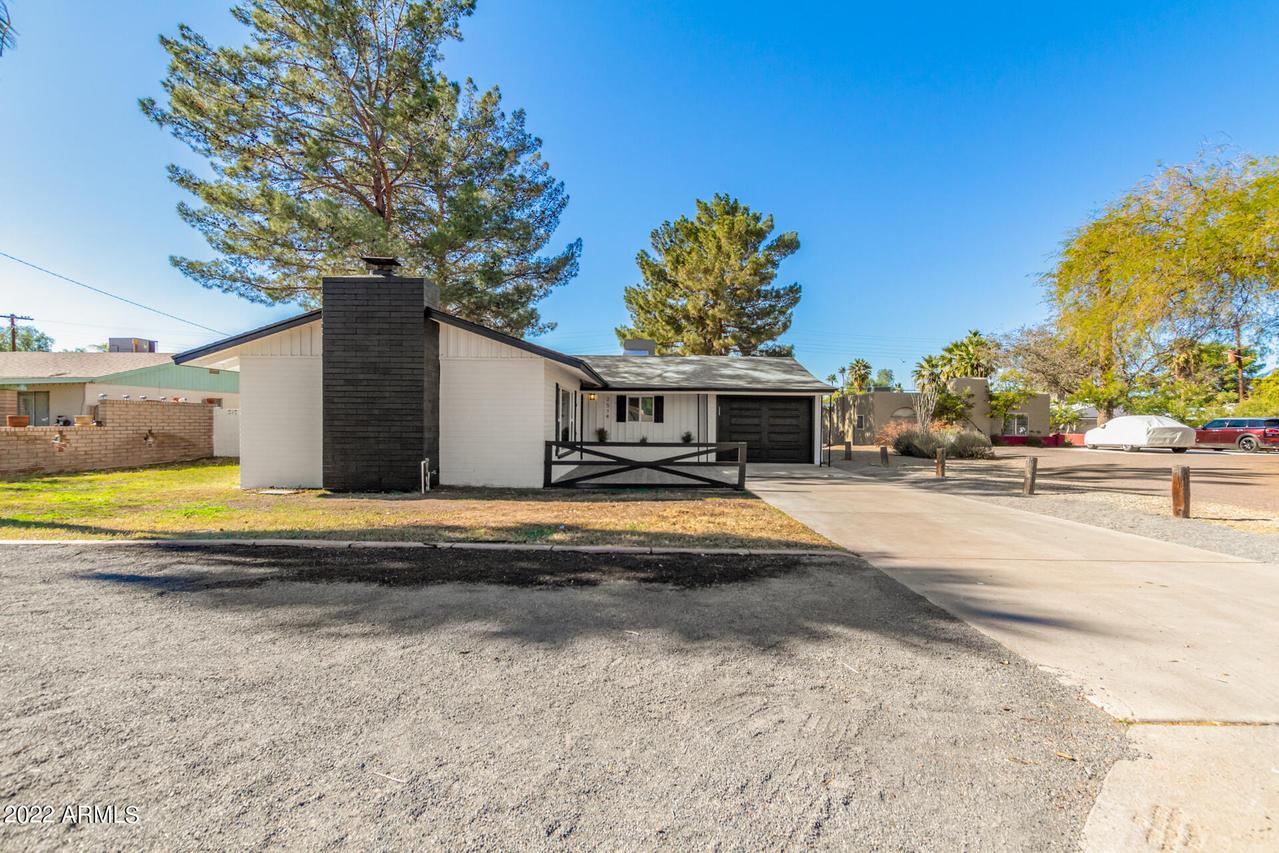 2514 N 49th Pl., Phoenix, AZ 85008