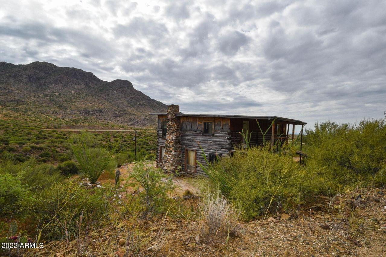 26405 S Buzzard Rd., Congress, AZ 85332