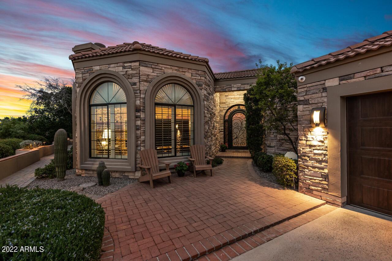 1009 E Tierra Buena Ln., Phoenix, AZ 85022
