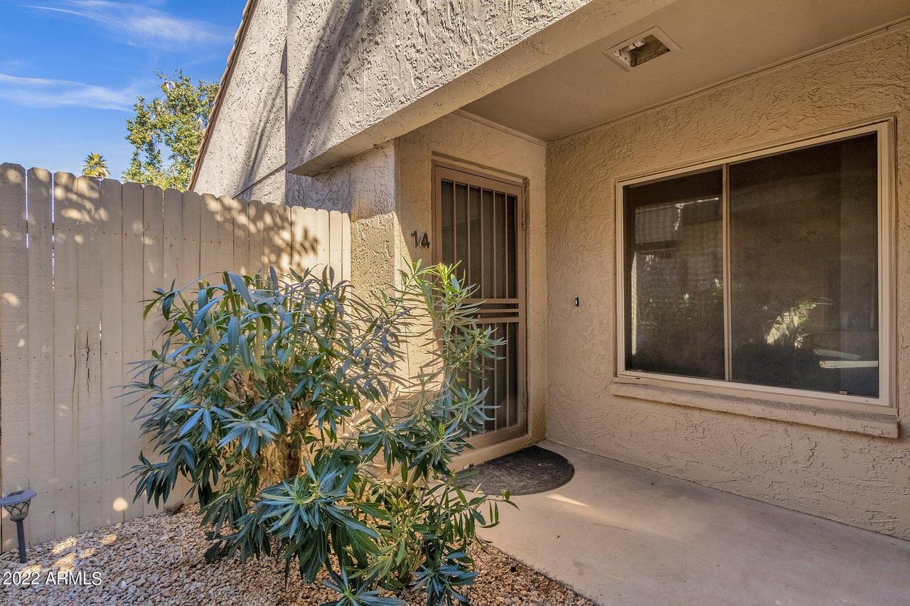 2415 W Greenway Rd. #14, Phoenix, AZ 85023