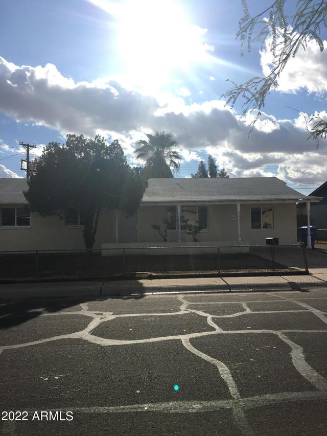 4829 W Cheery Lynn Rd., Phoenix, AZ 85031