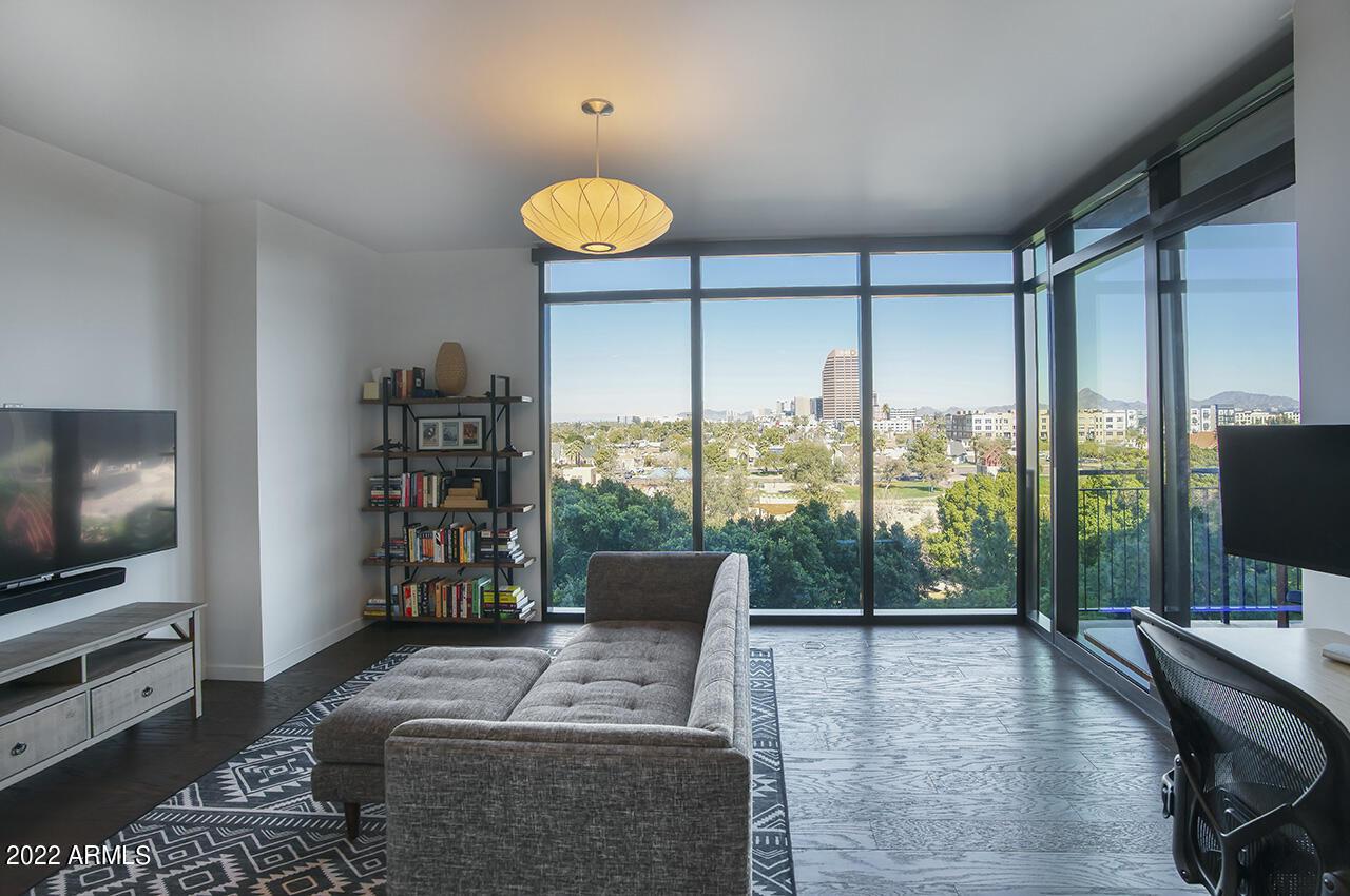 200 W Portland St. #622, Phoenix, AZ 85003
