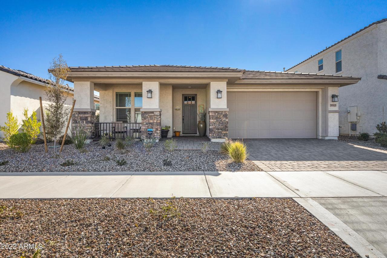 9915 E Radioactive Dr., Mesa, AZ 85212