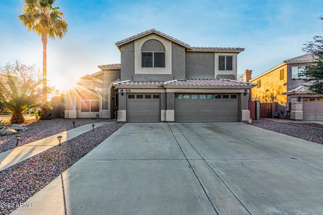 940 S Saddle St., Gilbert, AZ 85233