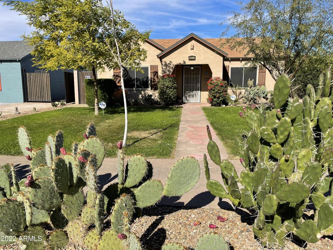 1422 E Roosevelt St., Phoenix, AZ 85006