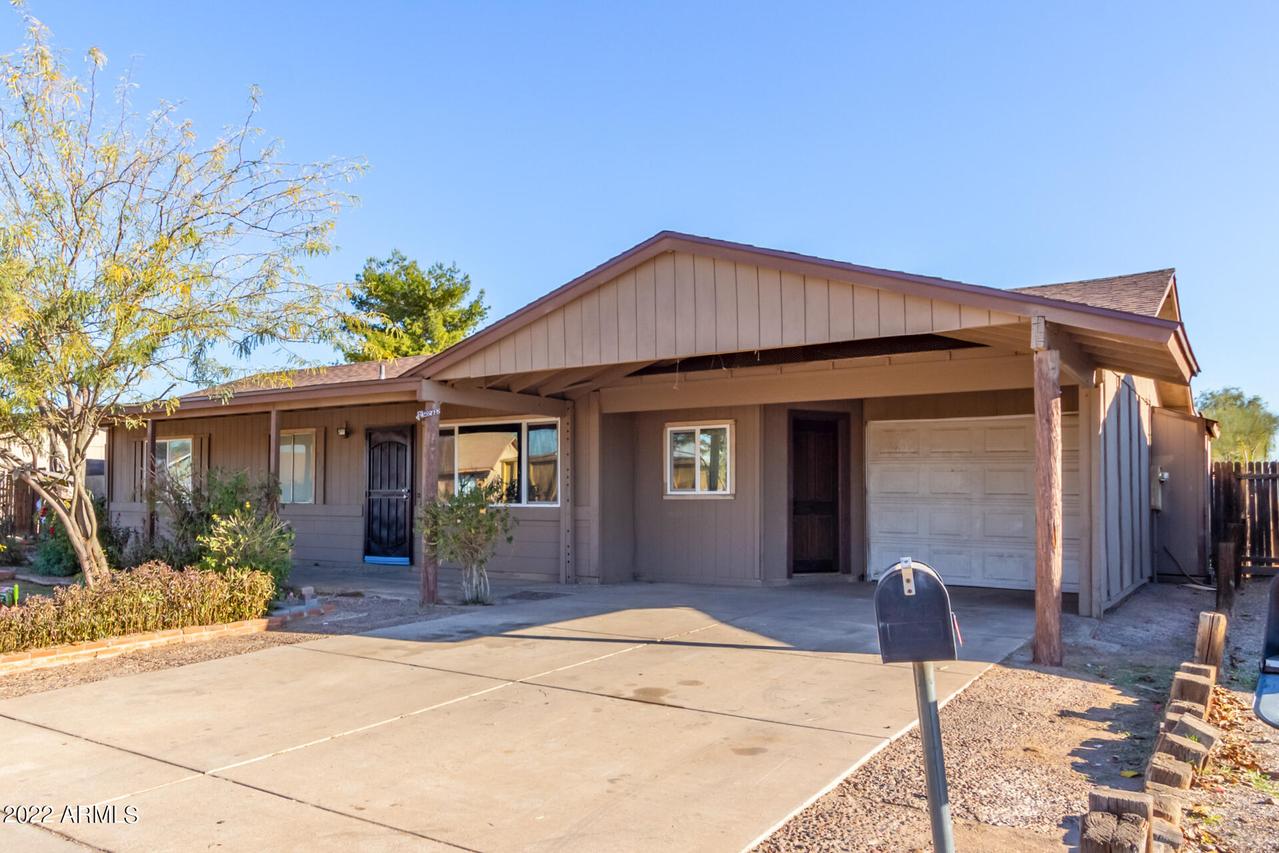 817 N 68th Ave., Phoenix, AZ 85043