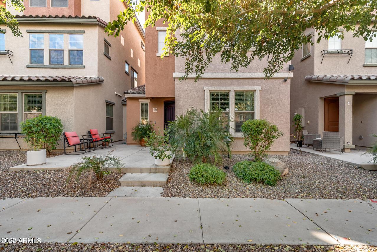 2026 N 77th Dr., Phoenix, AZ 85035