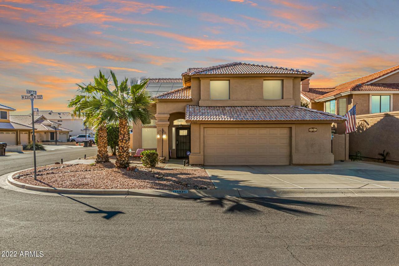 8905 W Custer Ln., Peoria, AZ 85381