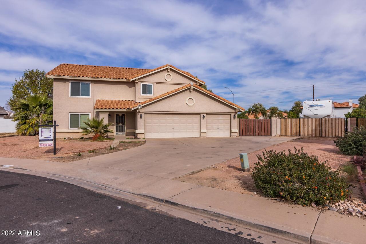 2521 N Winthrop, Mesa, AZ 85213