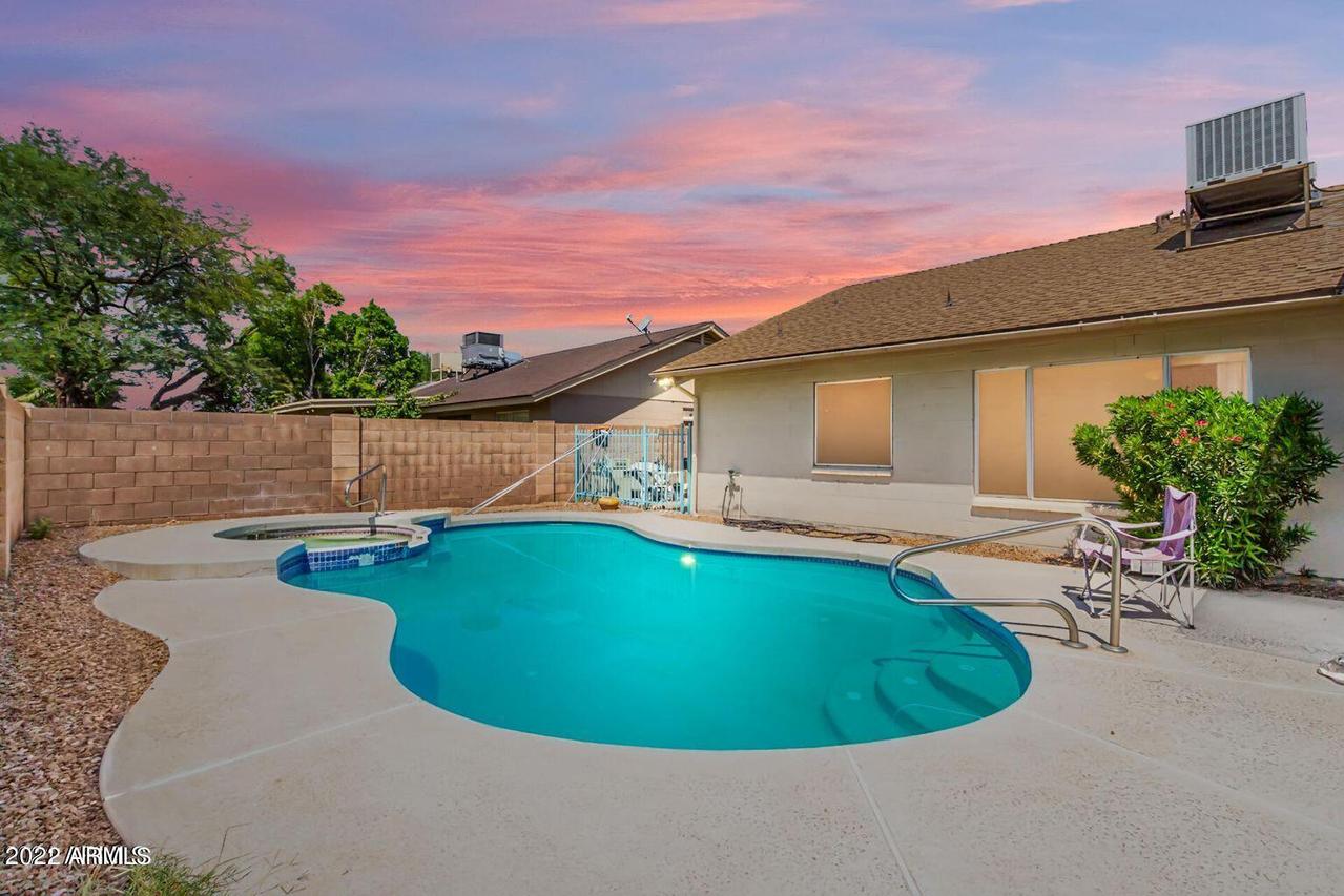 8347 W Dreyfus Dr., Peoria, AZ 85381