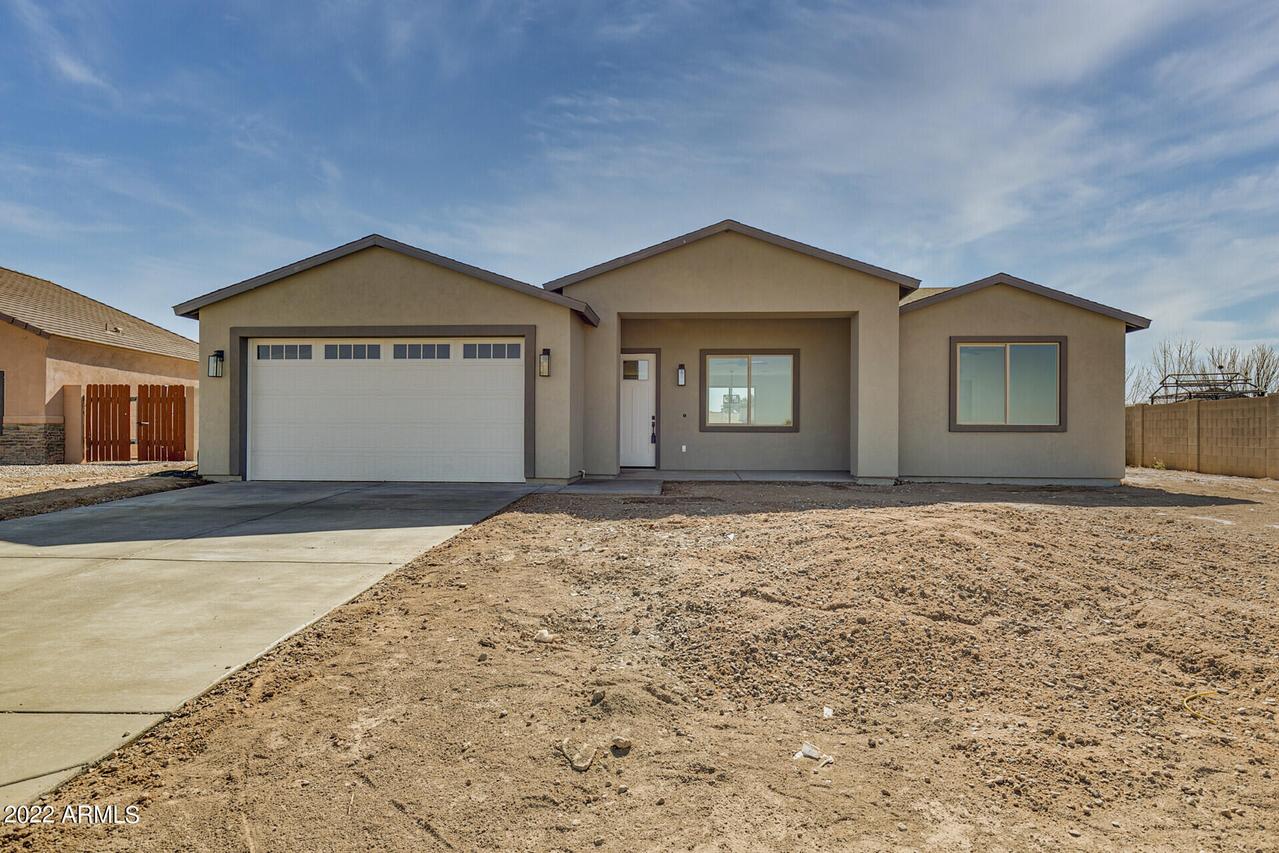 8657 W Torreon Dr., Arizona City, AZ 85123