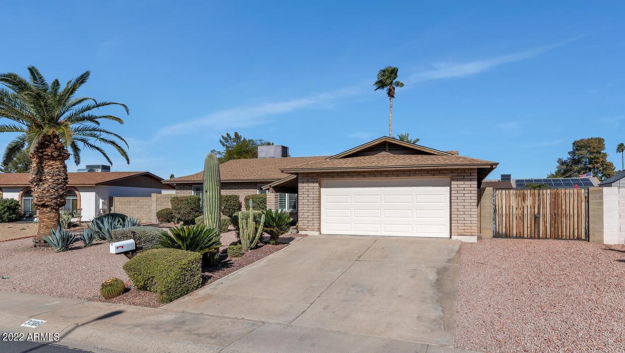 3208 W Mcrae Way, Phoenix, AZ 85027