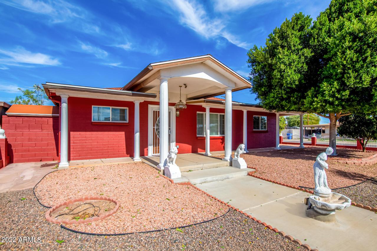 2902 W Diana Ave., Phoenix, AZ 85051