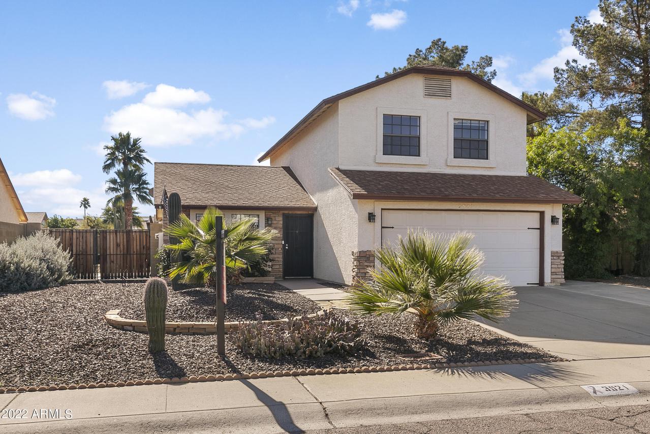 3921 W Calle Lejos, Glendale, AZ 85310