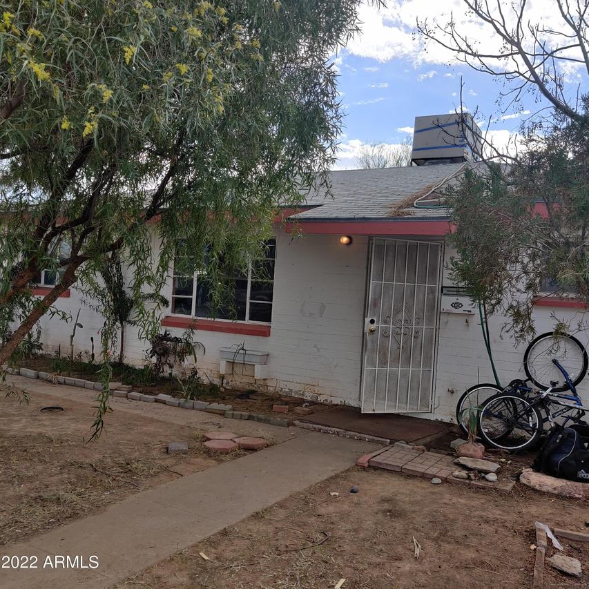 2923 W Seldon Ln., Phoenix, AZ 85051