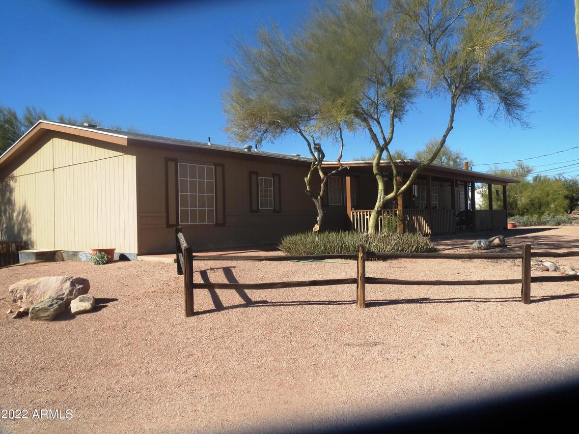 960 S Wickiup Rd., Apache Junction, AZ 85219