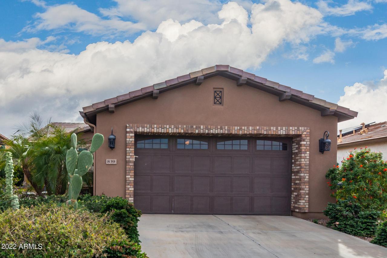839 E Harmony Way, San Tan Valley, AZ 85140